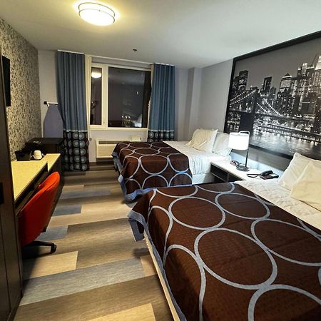 Hotel Super 8 By Wyndham Brooklyn Fulton Street Broadway Junction New York Exterior foto